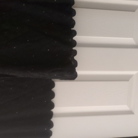 St. John lace rhinestone skirt - Picture 5 of 6